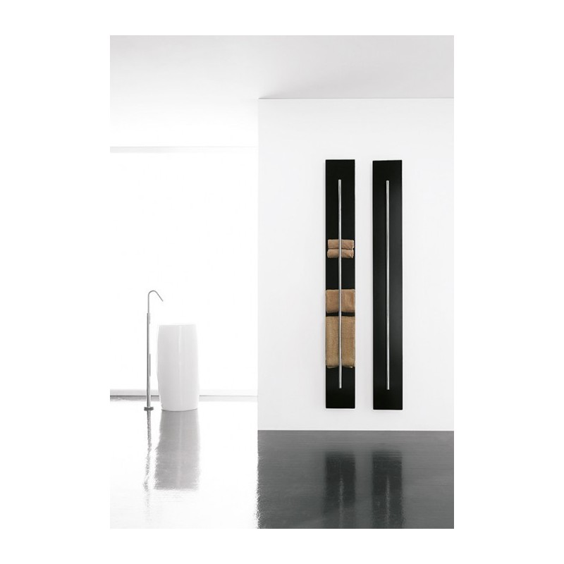 Sèche-serviette radiateur eau chaude design Antxteso TSV vertical noir mat avec une barre en métal chromé