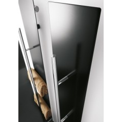Sèche-serviette radiateur électrique design salle de bain contemporain Antxteso V noir mat avec une barre en métal chromé