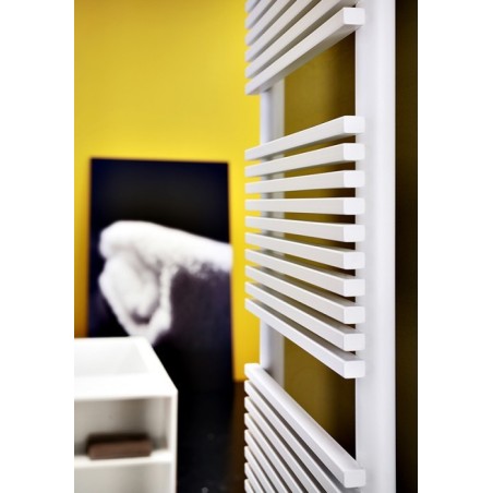 Sèche-serviette radiateur électrique design salle de bain contemporain Anttrimbath blanc mat