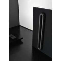 Sèche-serviette radiateur eau chaude design Antpieno noir mat