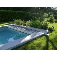 Margelle piscine, bord droit,  pierre du limeyrat grise épaisseur 8cm  longueur libre