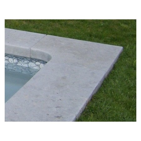 Margelle d'angle piscine, bord droit, pierre du limeyrat pour margelle grise épaisseur 8cm lix