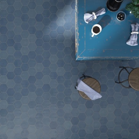 Carrelage hexagonal, petite tomette bleu mat nuancé, 13.9x16cm apenomade bleu