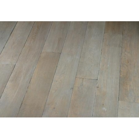 Plancher chêne massif ancien parquet vieilli finition gris pastel, grande largeur 190 mm forte épaisseur 21mm