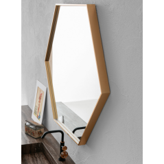 Miroir rectangulaire avec lampe led fixée au dessus scar