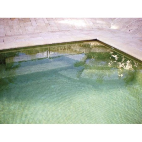 Emaux de verre jaune antidérapant pour les marches de la piscine br-5001 2.5x2.5x0.4cm sur trame.