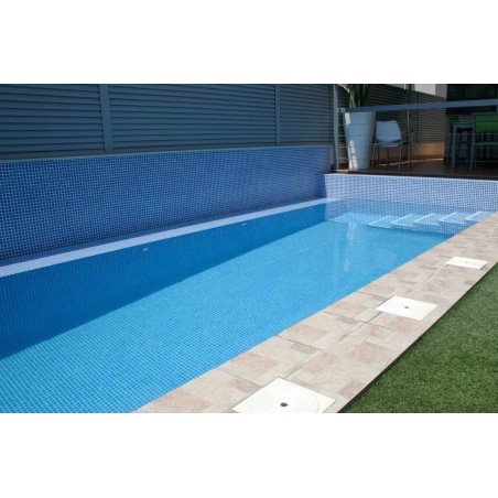 Emaux de verre bleu clair pour les marches de la piscine mosaique salle de bain moxmc-203 antidérapant 2.5x2.5cm sur trame.