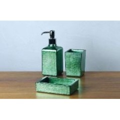 ensemble d'accessoires de lavabo en verre décorés couleur vert émeraude