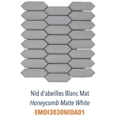 Mosaique mini navette 3.5x11cm en relief blanc mat sur trame 30,5x30.5x0.8cm D nid d'abeille