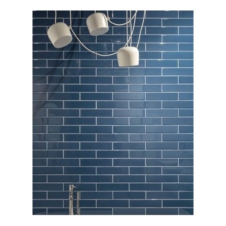 Carrelage salle de bain moderne mural santasolidbrick bleu brillant 7.3x30cm